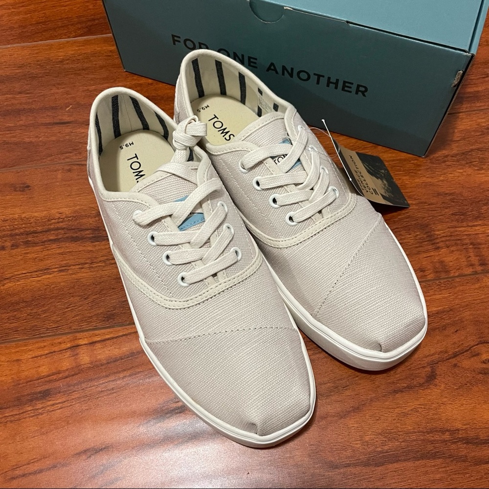 Toms Men 9.5 Cardones lace up sneakers Venice Collection Birch Heritage